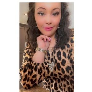 Meet your Posher, Roxanne